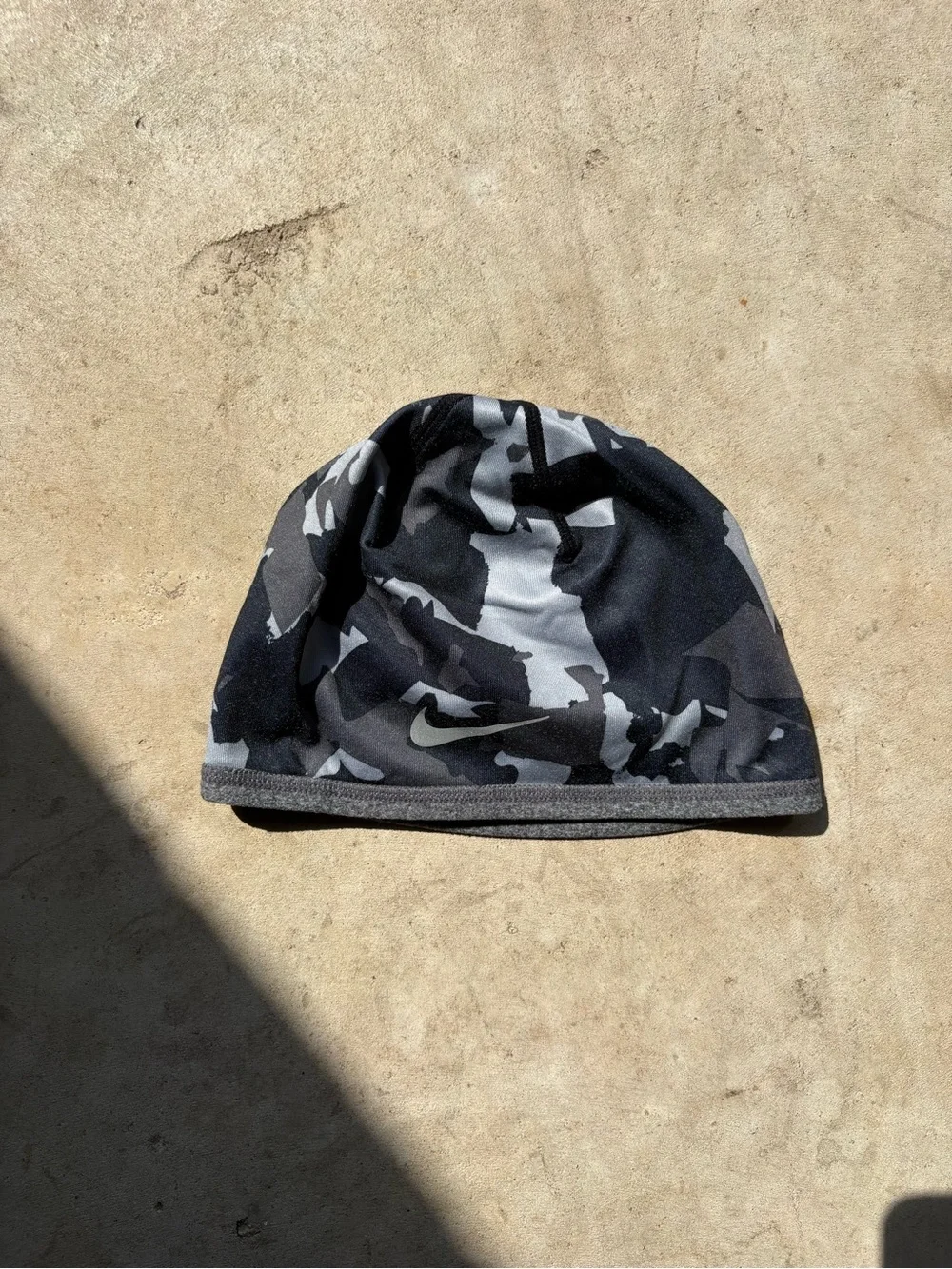 Nike black & gray camouflage skullie